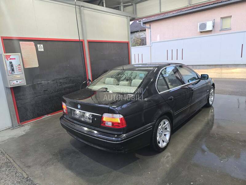 BMW 535 v8 E X L U S I V E