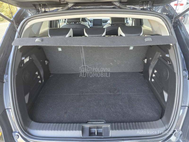 Renault Captur 1.6 E-Tech plug in