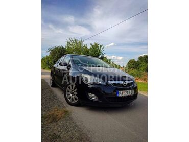 Opel Astra J 1.7