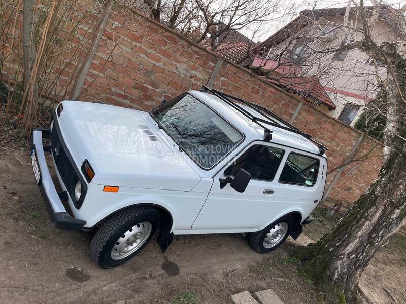Lada Niva 1.7