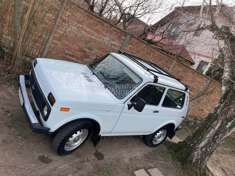 Lada Niva 1.7