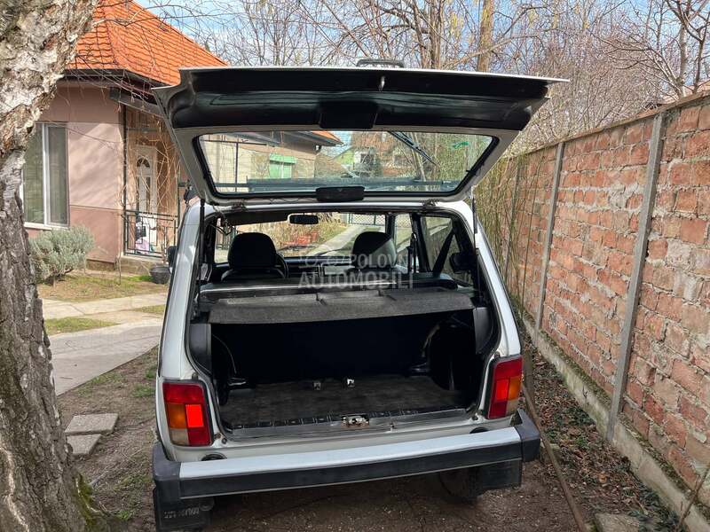 Lada Niva 1.7