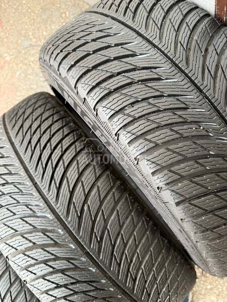 Michelin 235/45 R18 Zimska