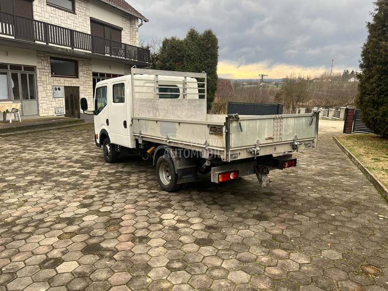 Nissan Cabstar 