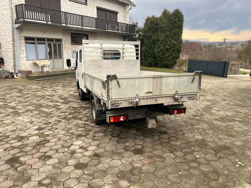 Nissan Cabstar 