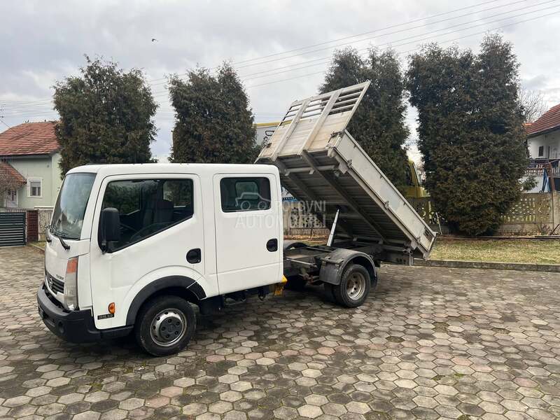 Nissan Cabstar 