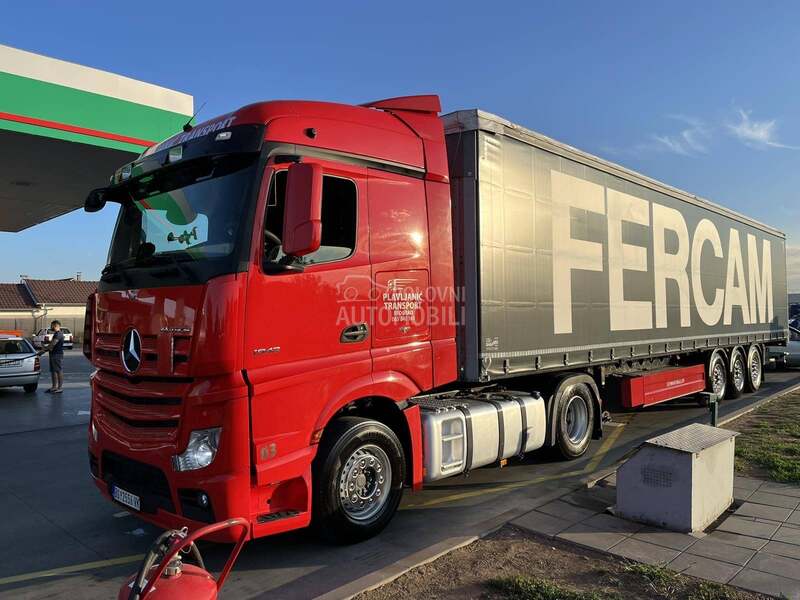 Schwarzmuller J Serie