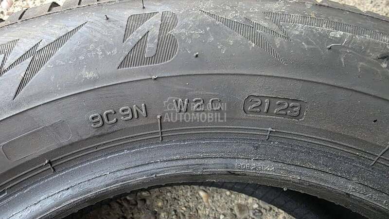 Bridgestone 195/65 R15 Zimska