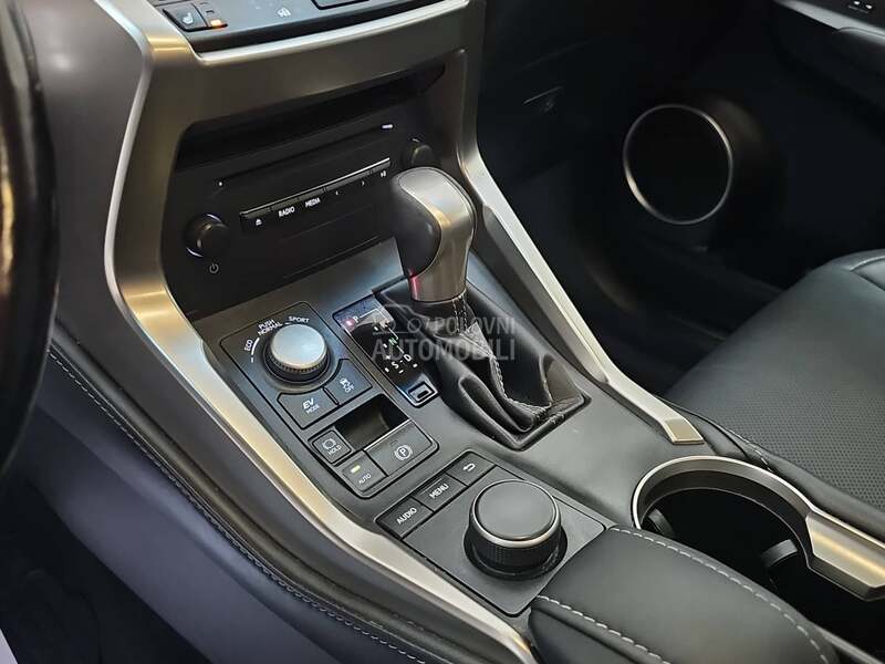 Lexus NX AWD/ODLIČAN/LUX