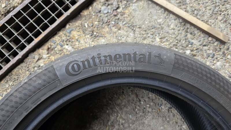 Continental 225/45 R18 Zimska