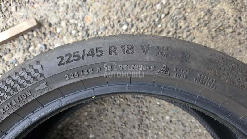 Continental 225/45 R18 Zimska