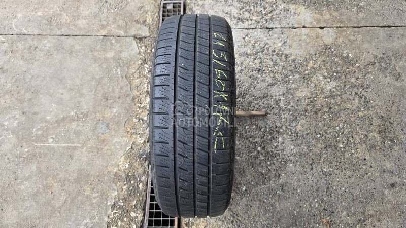 Goodyear 215/60 R17 Zimska