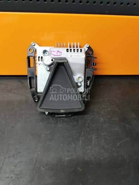 Prednja kamera Autopilot