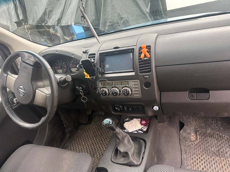Nissan Navara 2.5