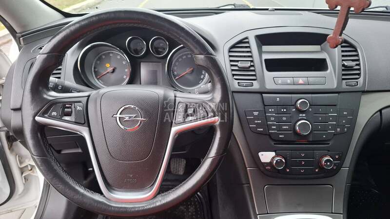 Opel Insignia 