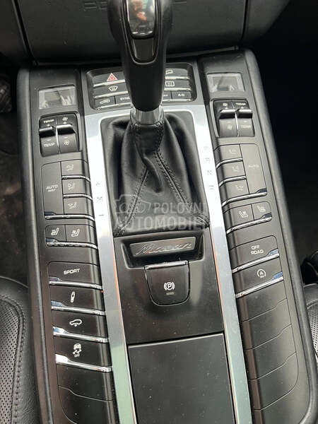 Porsche Macan s