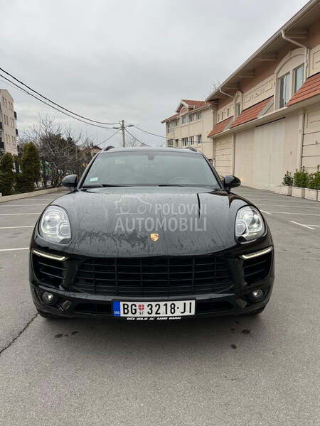 Porsche Macan s