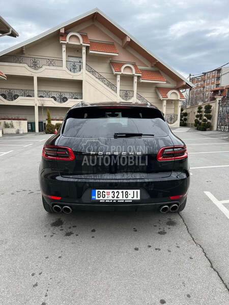 Porsche Macan s