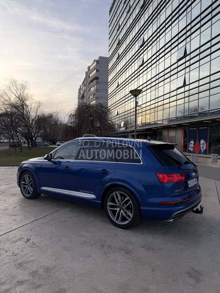 Audi SQ7 V8T