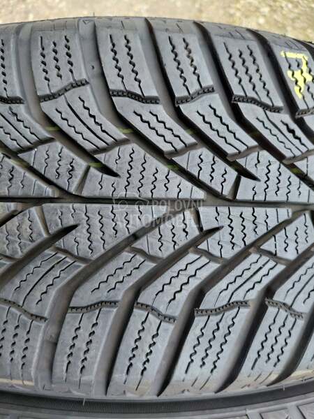 Kumho 185/65 R15 Zimska