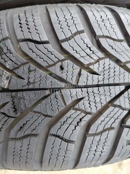 Kumho 185/65 R15 Zimska