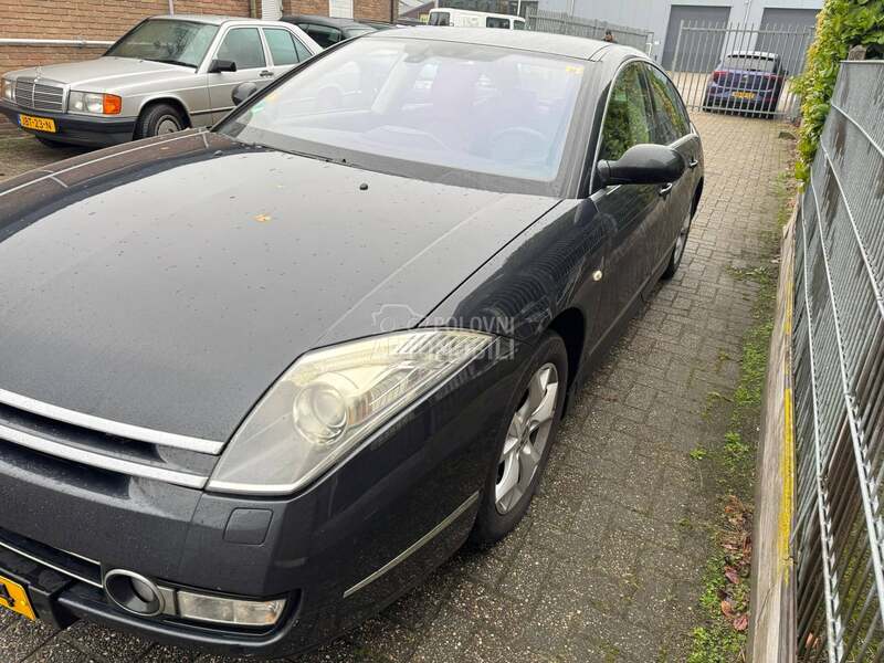 Citroen C6 