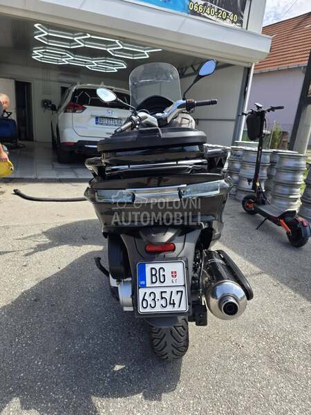 Piaggio X10 Executive Abs