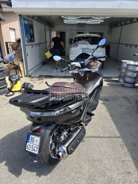 Piaggio X10 Executive Abs