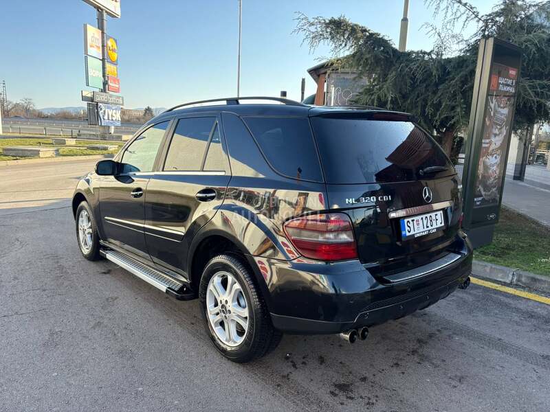 Mercedes Benz ML 320 