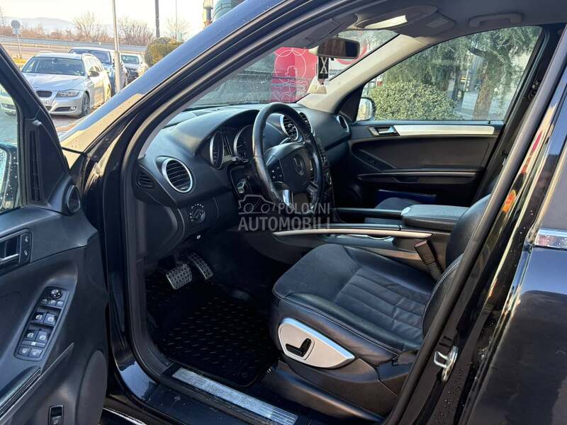 Mercedes Benz ML 320 