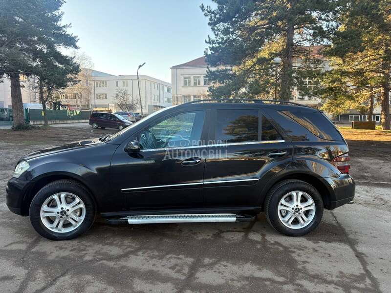 Mercedes Benz ML 320 