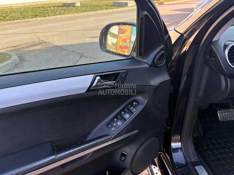 Mercedes Benz ML 320 