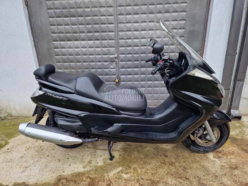 Yamaha Majesty