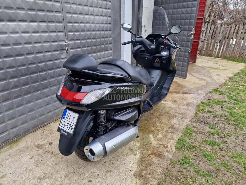Yamaha Majesty