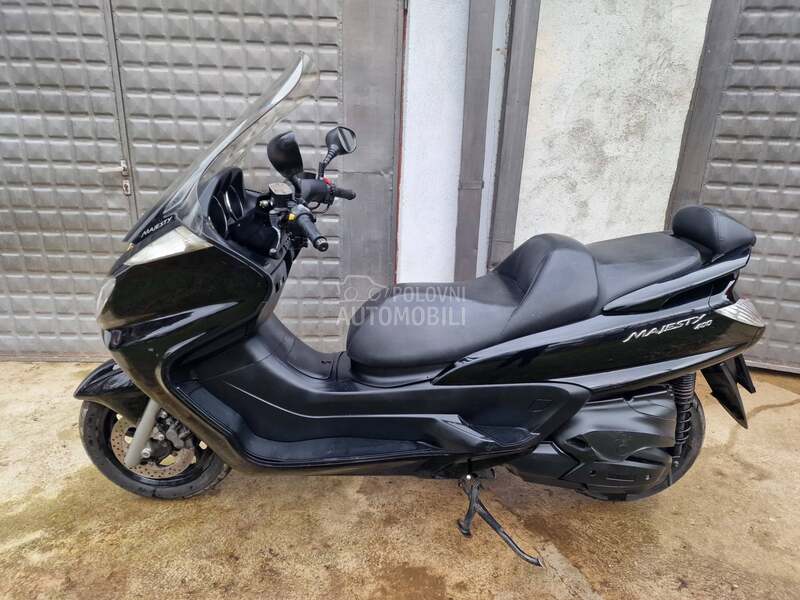 Yamaha Majesty