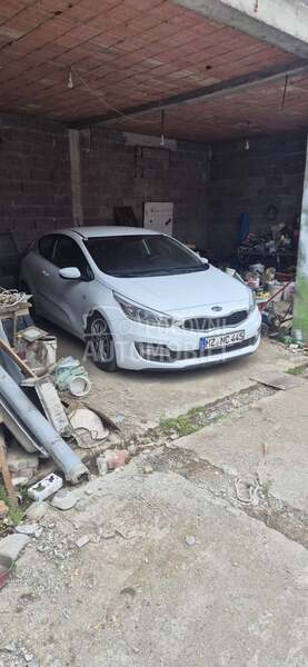 Kia pro_cee`d 1.6