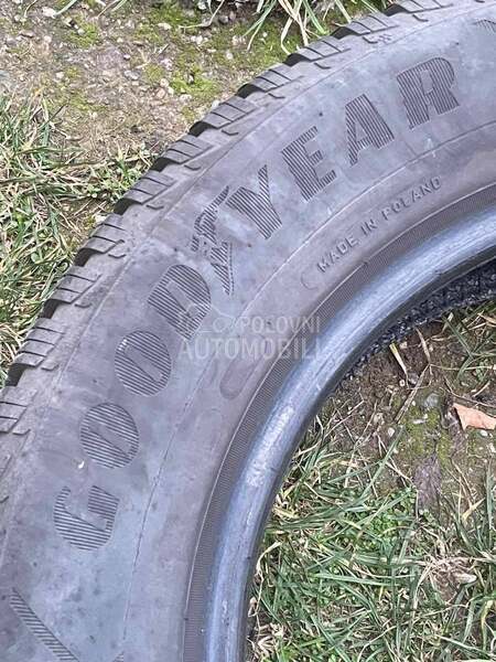 Goodyear 195/65 R15 Zimska