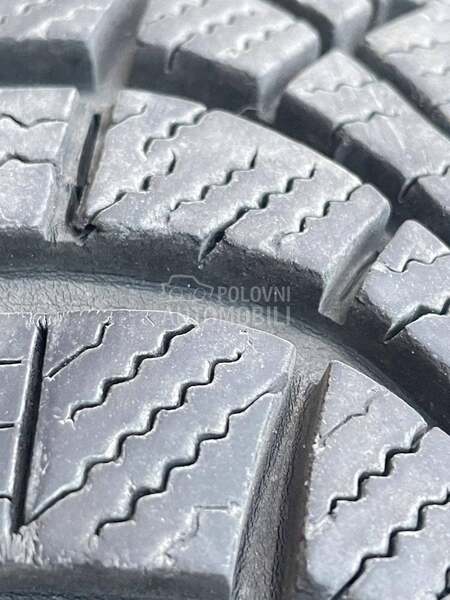 Goodyear 195/65 R15 Zimska