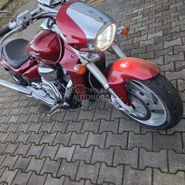 Suzuki intruder 1800 m