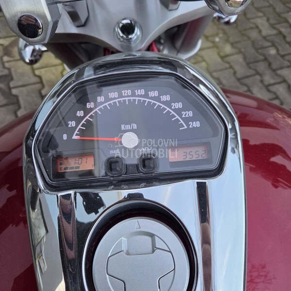 Suzuki intruder 1800 m