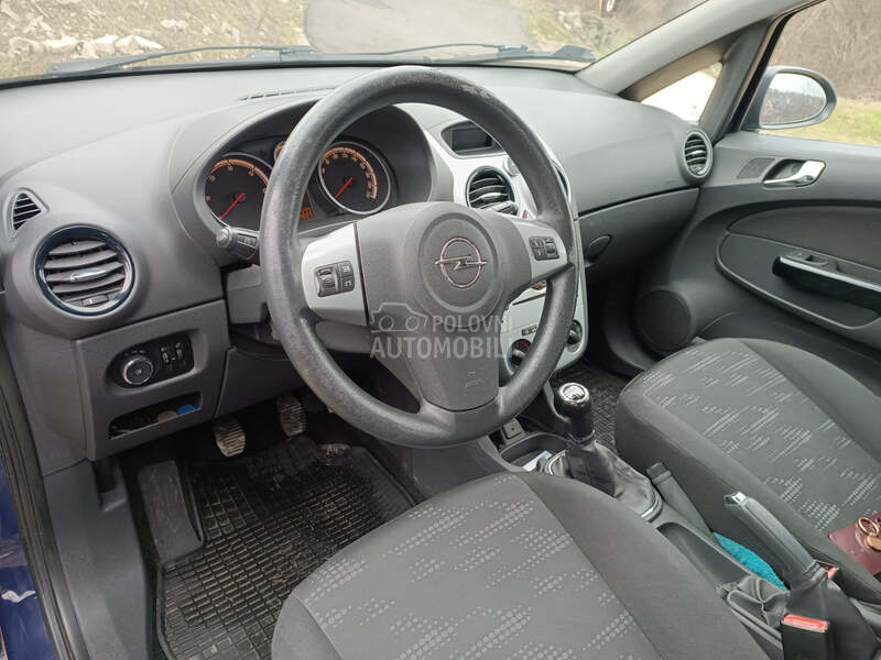 Opel Corsa D 