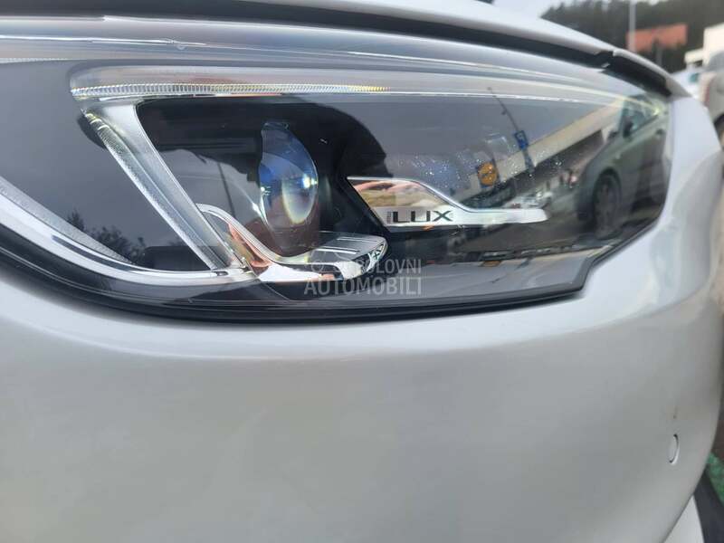 Opel Insignia 2.0 GRAND SPORT/AT8