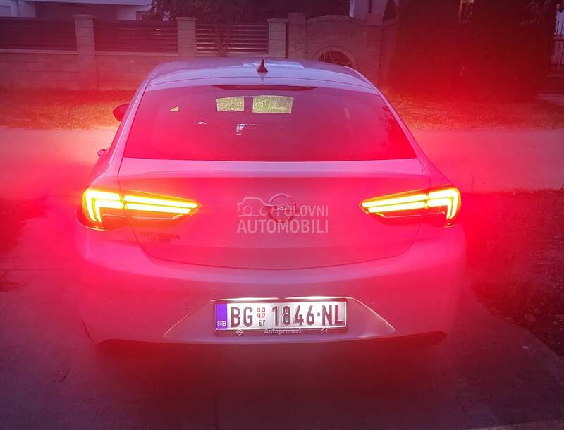 Opel Insignia 2.0 GRAND SPORT/AT8