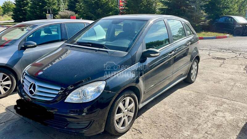 Mercedes Benz B 200 