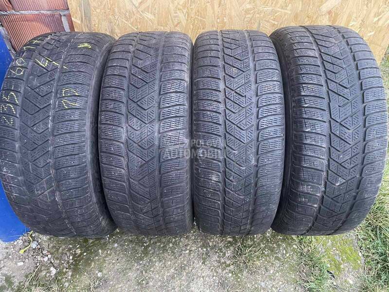 Pirelli 235/60 R17 Zimska
