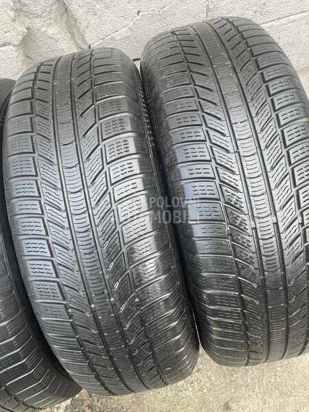 Continental 235/65 R17 Zimska