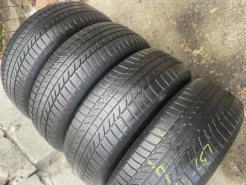 Continental 235/65 R17 Zimska