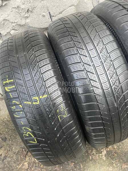 Continental 235/65 R17 Zimska