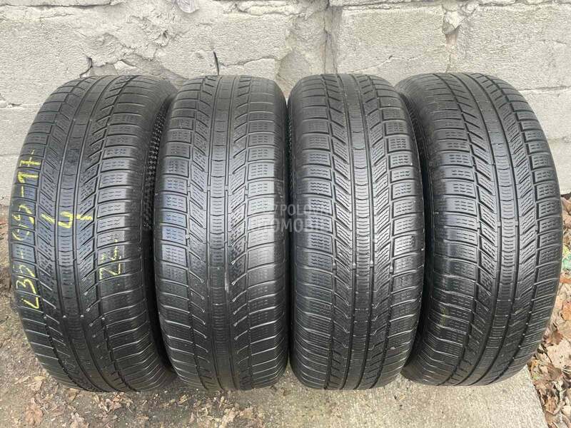 Continental 235/65 R17 Zimska