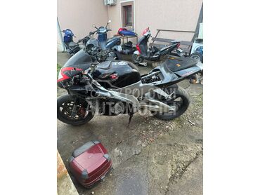 Aprilia rsv 1000 delovi